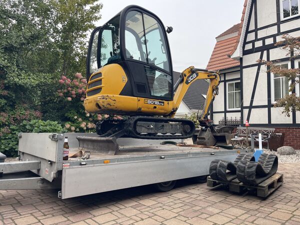 Gummiketten 230x96x33 für JCB 8018 CTS